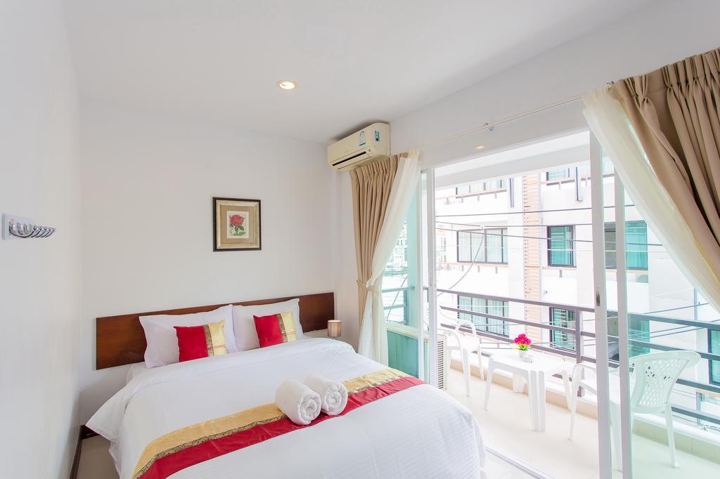 Nouveau Guesthouse Patong Экстерьер фото